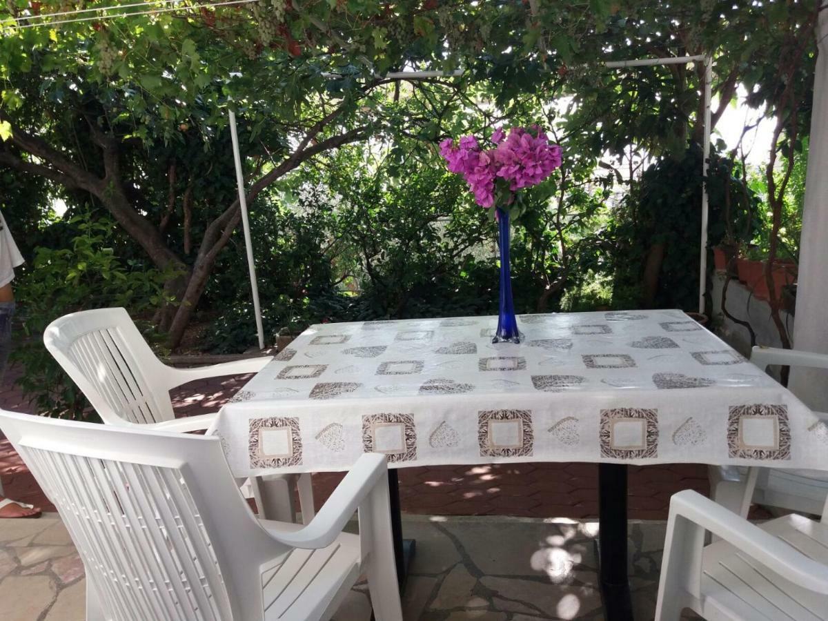 Apartmani Ivona 포드고라 외부 사진