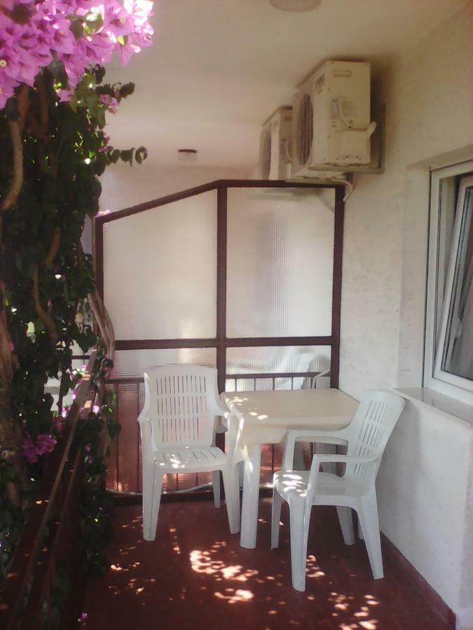 Apartmani Ivona 포드고라 외부 사진