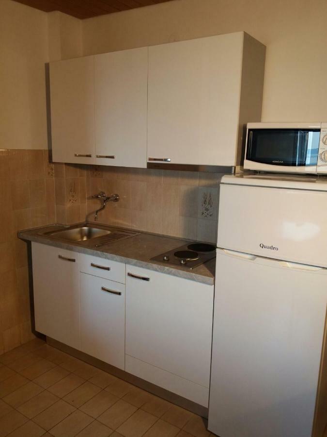 Apartmani Ivona 포드고라 외부 사진